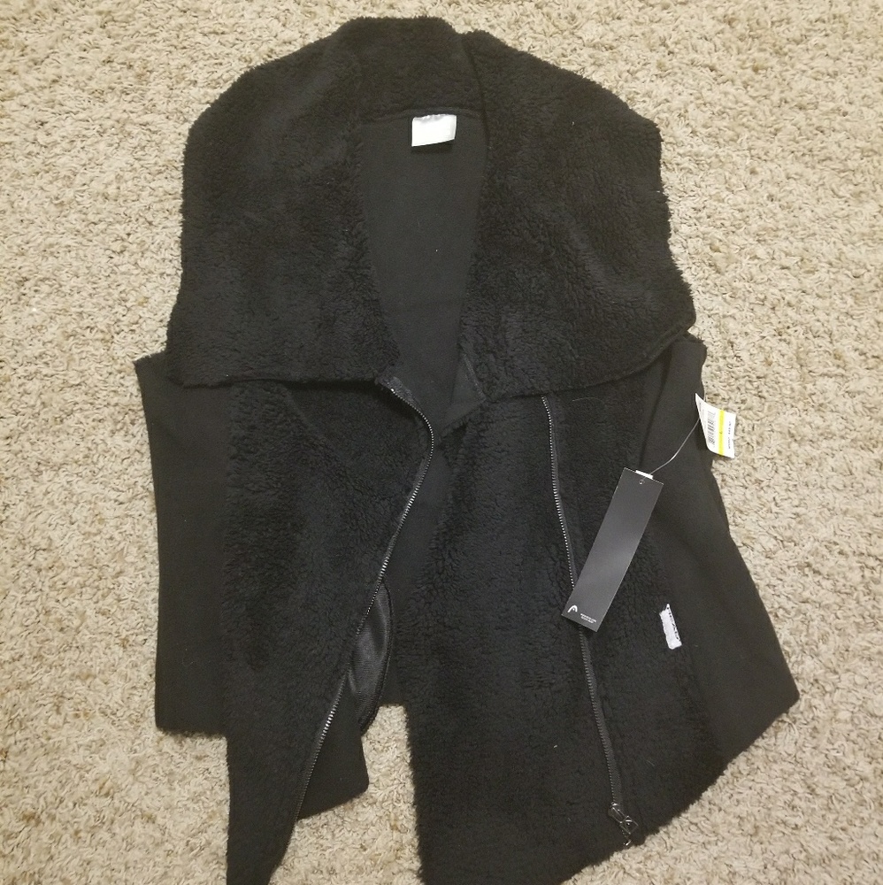 Head, Vest